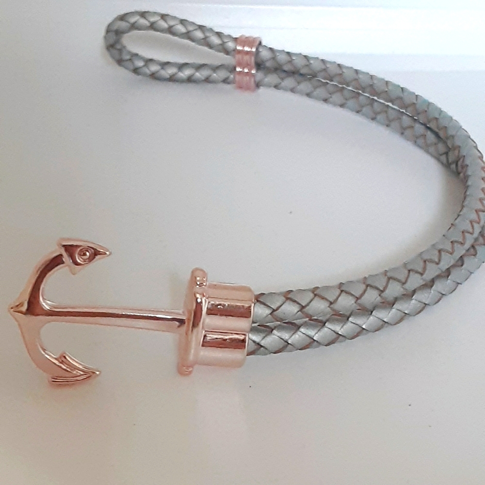 Rose gold Anchor Bracelet